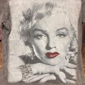 BEAUTIFUL LADIES DIZE XXL MARILYN MONROW T SHIRT